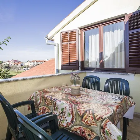 Apartments Rozalina Fazana
