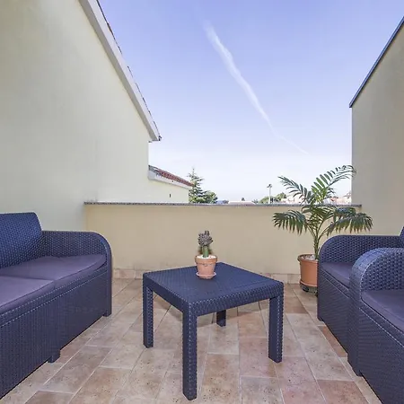 Apartment Apartments Rozalina *