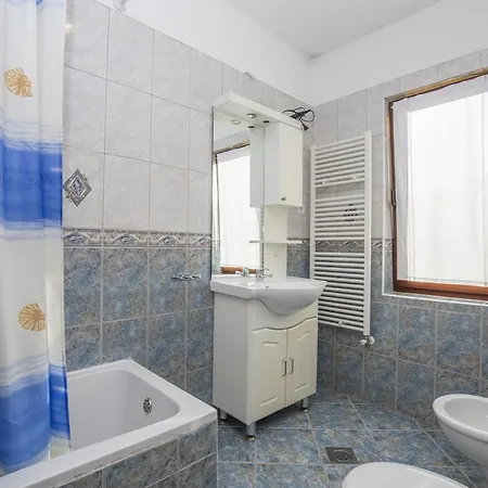 Rozalina Apartamento Fažana
