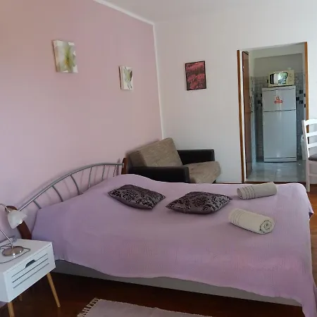 Apartments Rozalina *